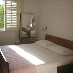 Lucac Manus Apartamento